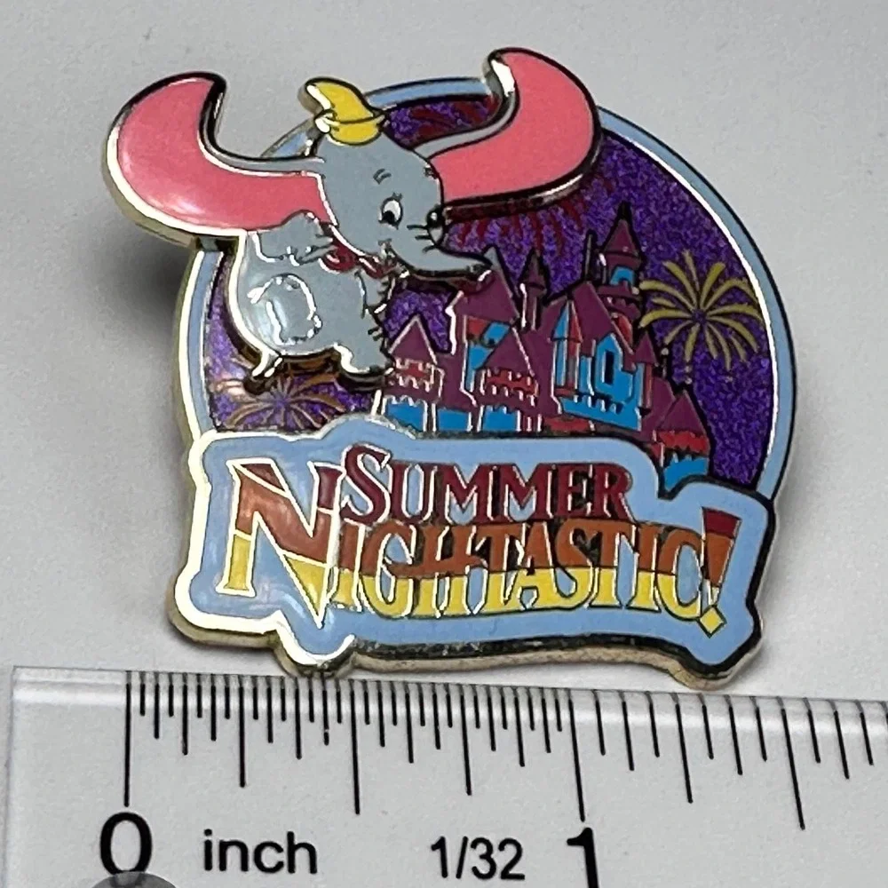 Dumbo Castle Limited Edition 1500 Summer Nightastic Disney Pin Trading 84343‎